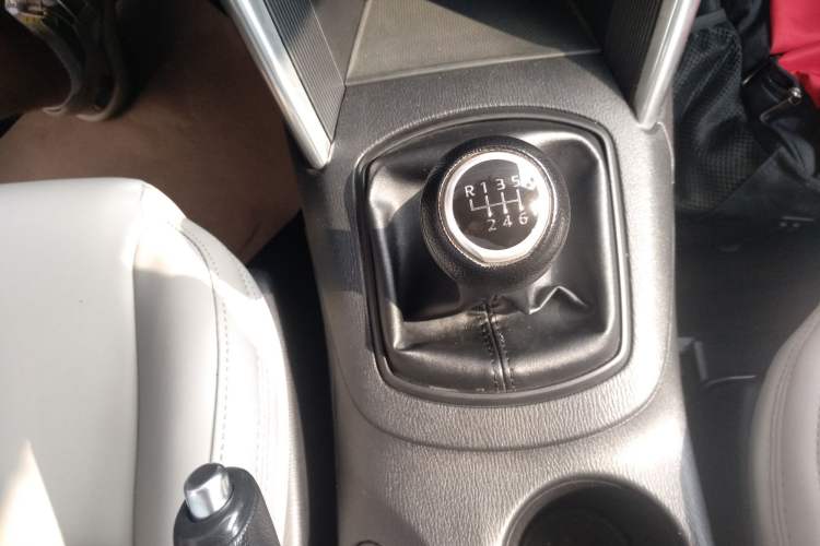 Used Mazda CX-5 2013 2.0L Manual Two-Wheel Drive Comfort Version Gear Lever