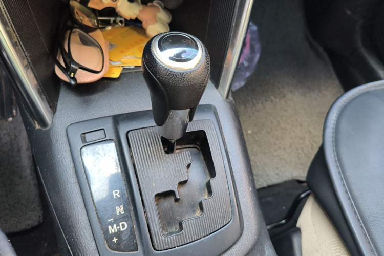Used Mazda CX-5 2013 2.0L Automatic Two-Wheel Drive Comfort Version Gear Lever