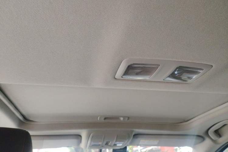 Used Mazda CX-5 2013 2.5L Automatic 4x4 Luxury Version Headliner
