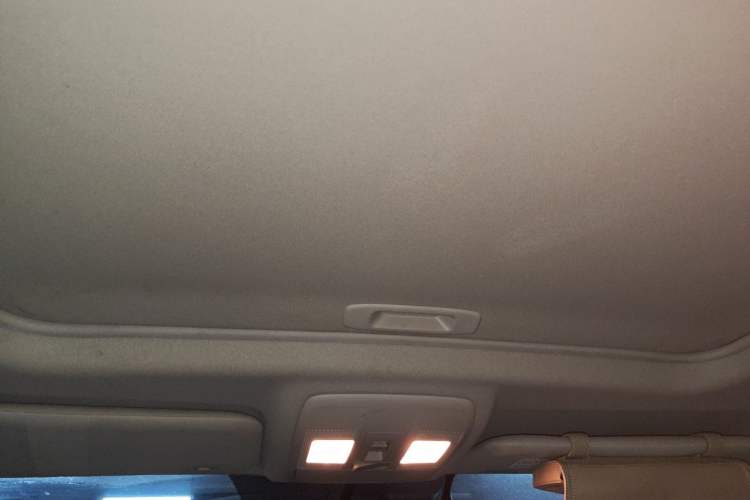 Used Mazda CX-5 2013 2.5L Automatic 4x4 Luxury Version Headliner
