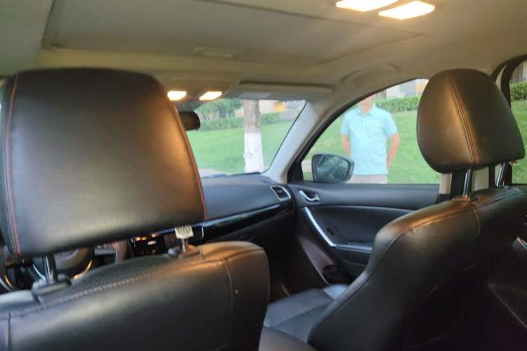 Used Mazda CX-5 2013 2.5L Automatic 4x4 Luxury Version Headliner