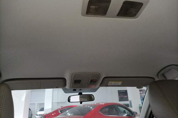 Used Mazda CX-5 2013 2.0L Automatic Two-Wheel Drive Comfort Version Headliner