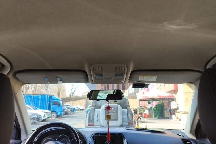 Used Mazda CX-5 2013 2.0L Automatic Two-Wheel Drive Comfort Version Headliner