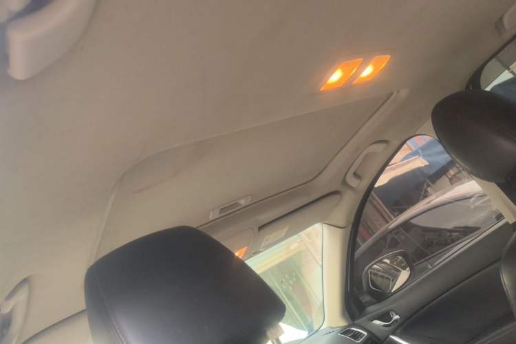 Used Mazda CX-5 2013 2.5L Automatic 4x4 Luxury Version Headliner