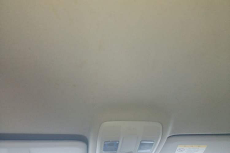 Used Mazda CX-5 2013 2.0L Automatic Two-Wheel Drive Comfort Version Headliner