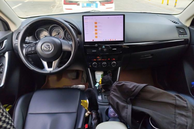 Used Mazda CX-5 2013 2.0L Automatic Two-Wheel Drive Comfort Version Interior 2