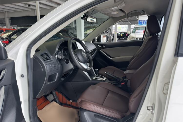 Used Mazda CX-5 2013 2.0L Automatic Two-Wheel Drive Comfort Version Interior 4