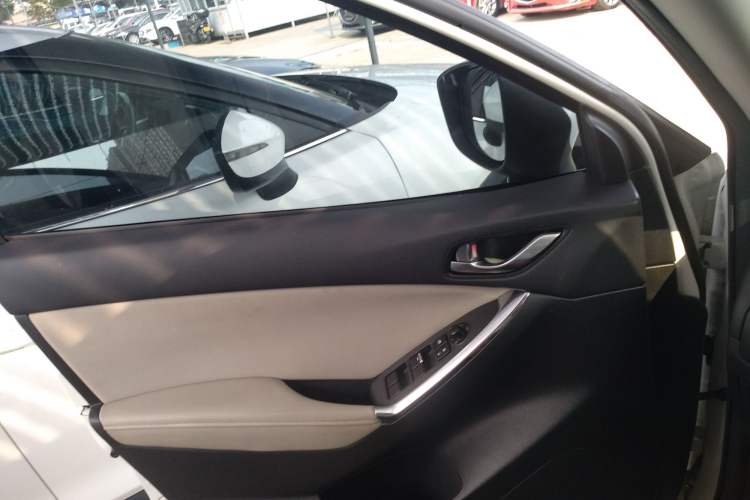 Used Mazda CX-5 2013 2.0L Manual Two-Wheel Drive Comfort Version Left Front Door Interior