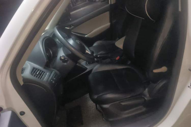 Used Mazda CX-5 2013 2.0L Manual Two-Wheel Drive Comfort Version Left Front Seat