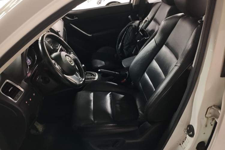 Used Mazda CX-5 2013 2.5L Automatic 4x4 Luxury Version Left Front Seat