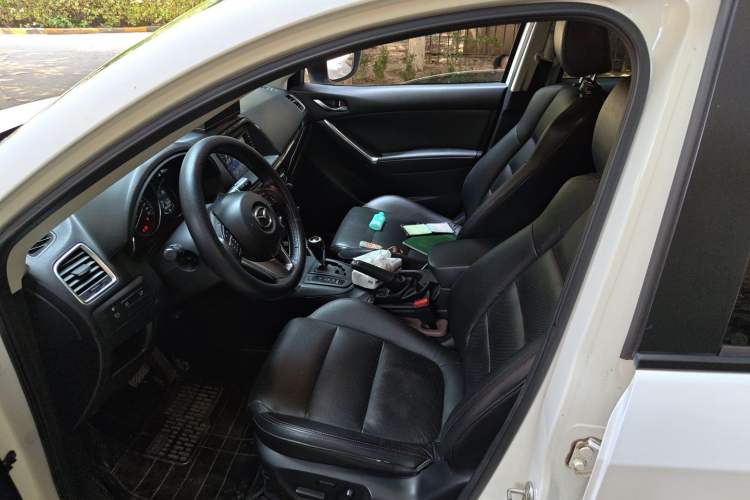 Used Mazda CX-5 2013 2.5L Automatic 4x4 Luxury Version Left Front Seat