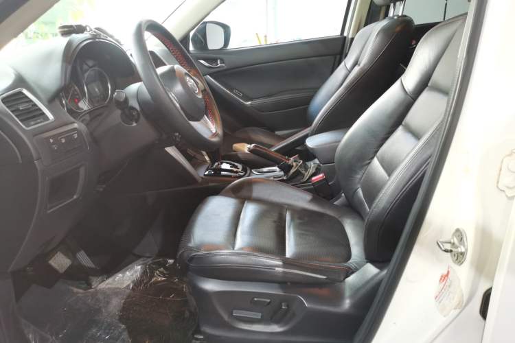 Used Mazda CX-5 2013 2.5L Automatic 4x4 Luxury Version Left Front Seat