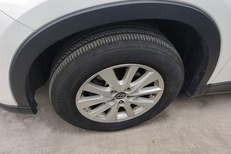 Used Mazda CX-5 2013 2.0L Automatic Two-Wheel Drive Comfort Version Left Front Wheel Hub