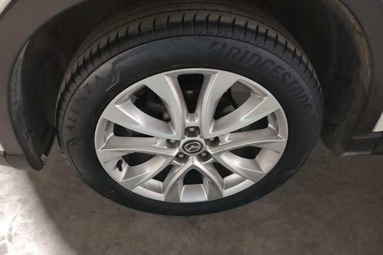 Used Mazda CX-5 2013 2.5L Automatic 4x4 Luxury Version Left Front Wheel Hub