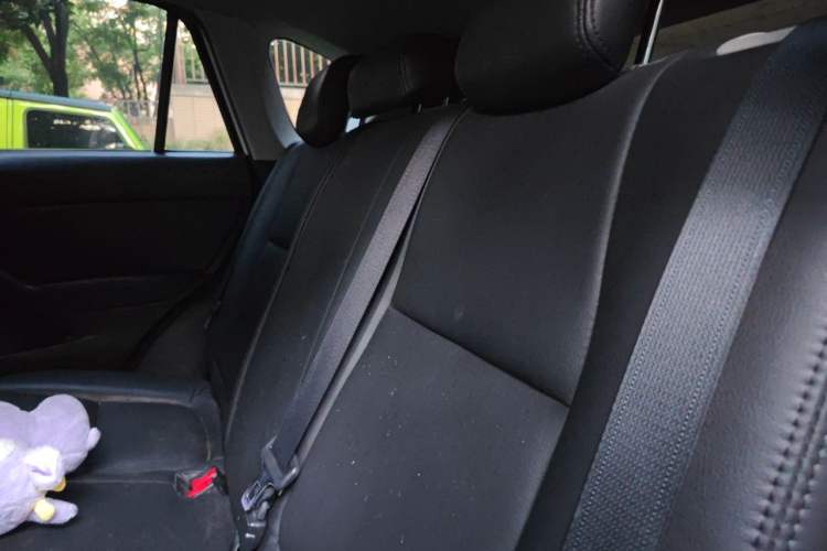 Used Mazda CX-5 2013 2.0L Automatic Two-Wheel Drive Comfort Version Left Rear Seat