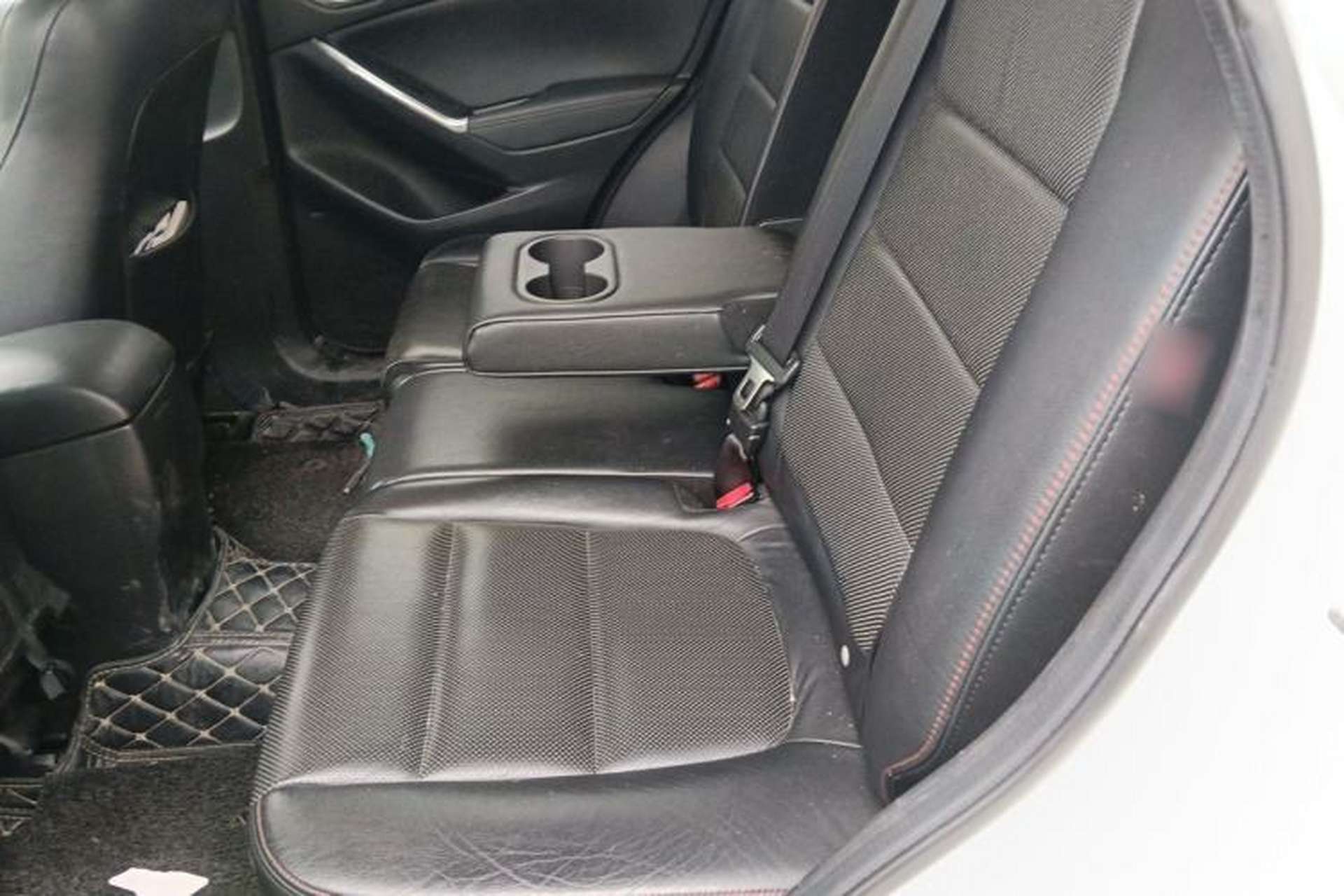 Used Mazda CX-5 2013 2.5L Automatic 4x4 Luxury Version Left Rear Seat