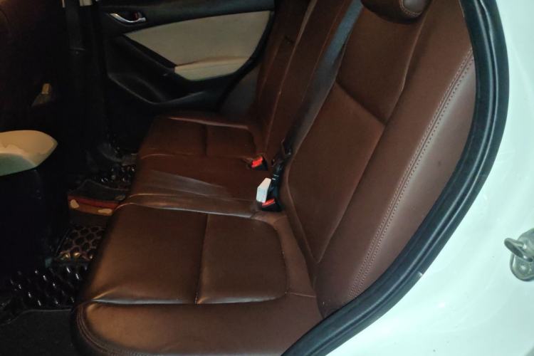 Used Mazda CX-5 2013 2.0L Automatic Two-Wheel Drive Comfort Version Left Rear Seat