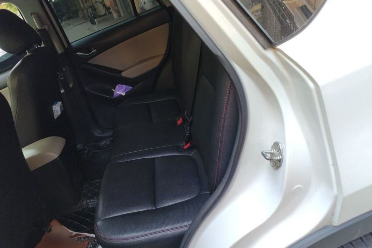 Used Mazda CX-5 2013 2.0L Automatic Two-Wheel Drive Comfort Version Left Rear Seat