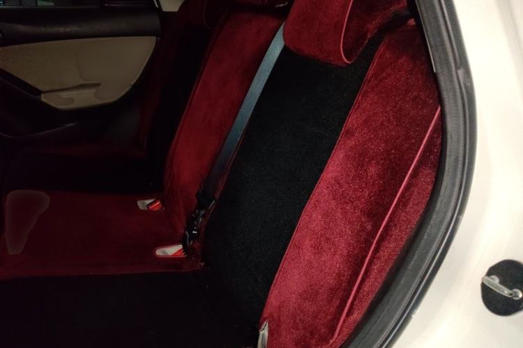 Used Mazda CX-5 2013 2.0L Automatic Two-Wheel Drive Comfort Version Left Rear Seat