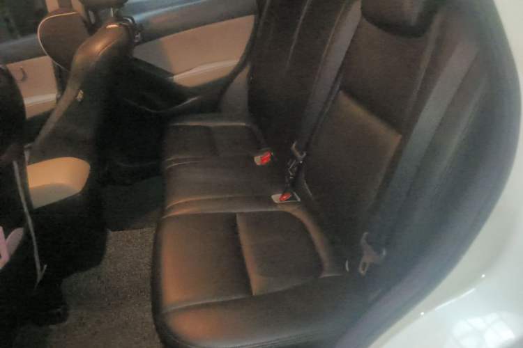Used Mazda CX-5 2013 2.0L Manual Two-Wheel Drive Comfort Version Left Rear Seat