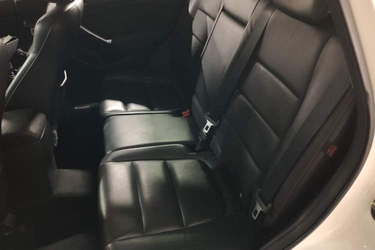 Used Mazda CX-5 2013 2.5L Automatic 4x4 Luxury Version Left Rear Seat