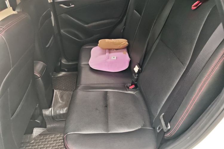 Used Mazda CX-5 2013 2.0L Automatic Two-Wheel Drive Comfort Version Left Rear Seat
