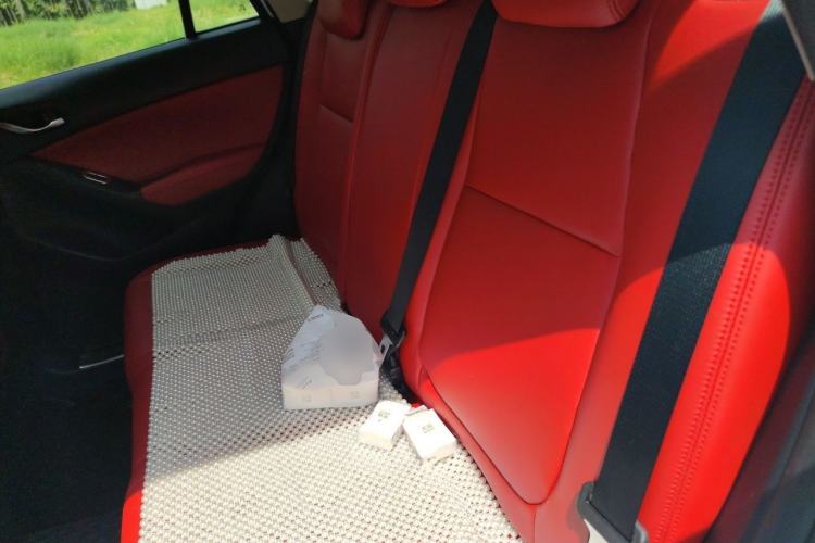 Used Mazda CX-5 2013 2.0L Automatic Two-Wheel Drive Comfort Version Left Rear Seat