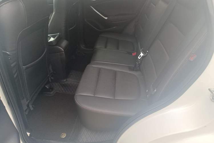 Used Mazda CX-5 2013 2.5L Automatic 4x4 Luxury Version Left Rear Seat