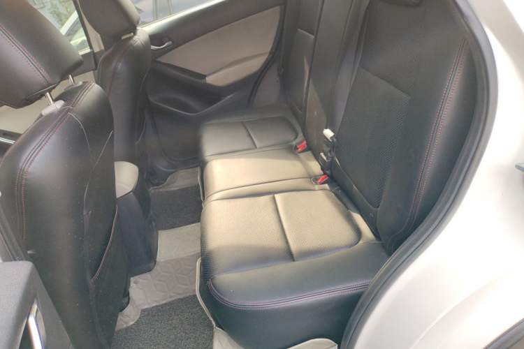 Used Mazda CX-5 2013 2.0L Automatic Two-Wheel Drive Comfort Version Left Rear Seat