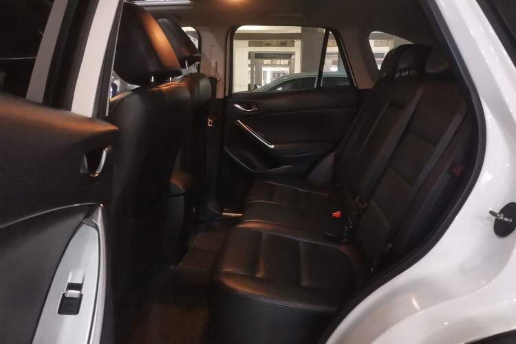Used Mazda CX-5 2013 2.5L Automatic 4x4 Luxury Version Left Rear Seat