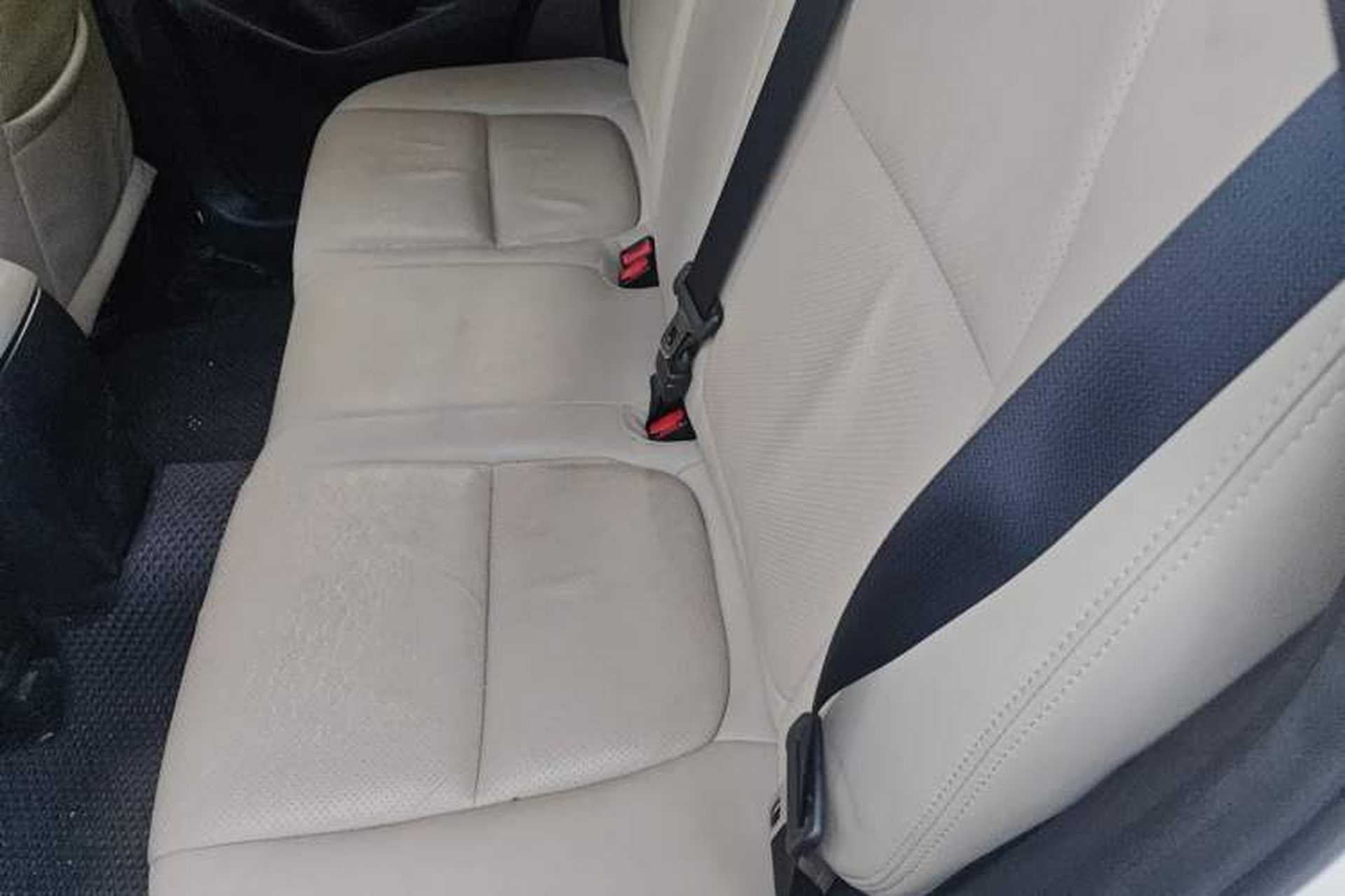Used Mazda CX-5 2013 2.0L Automatic Two-Wheel Drive Comfort Version Left Rear Seat