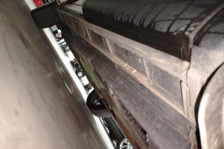 Used Mazda CX-5 2013 2.5L Automatic 4x4 Luxury Version Left Side Sill
