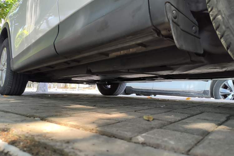 Used Mazda CX-5 2013 2.0L Automatic Two-Wheel Drive Comfort Version Left Side Sill