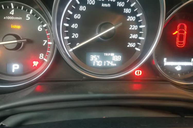 Used Mazda CX-5 2013 2.0L Automatic Two-Wheel Drive Comfort Version Odometer Close Up