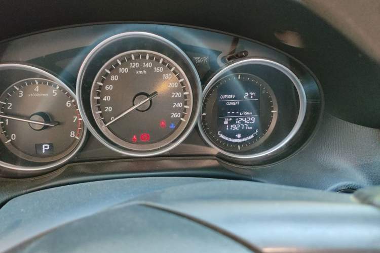 Used Mazda CX-5 2013 2.0L Automatic Two-Wheel Drive Comfort Version Odometer Close Up