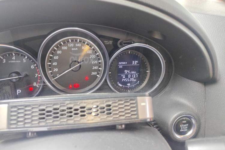 Used Mazda CX-5 2013 2.5L Automatic 4x4 Luxury Version Odometer Close Up