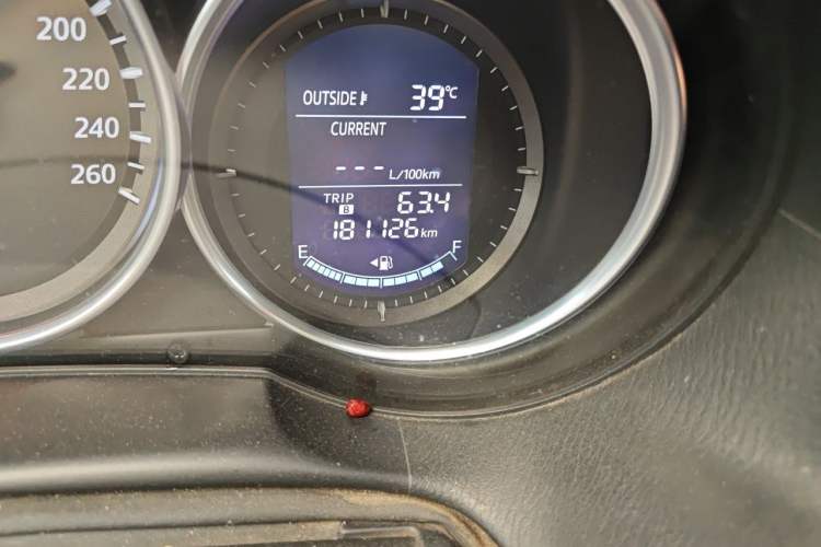 Used Mazda CX-5 2013 2.0L Automatic 4x4 Elite Version Odometer Close Up