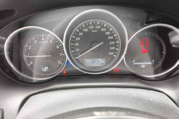 Used Mazda CX-5 2013 2.5L Automatic 4x4 Flagship Edition Odometer Close Up