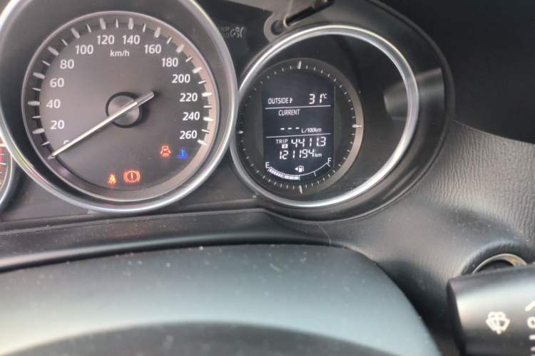 Used Mazda CX-5 2013 2.0L Manual Two-Wheel Drive Comfort Version Odometer Close Up