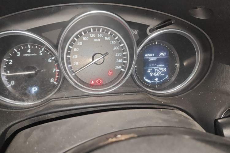 Used Mazda CX-5 2013 2.0L Automatic Two-Wheel Drive Comfort Version Odometer Close Up