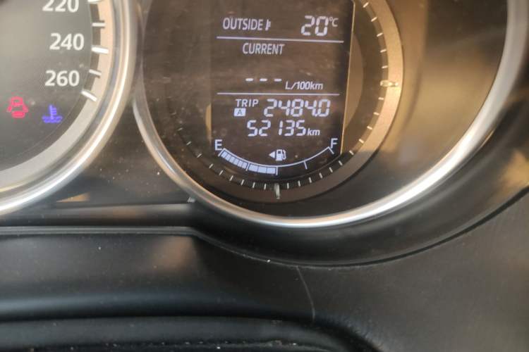 Used Mazda CX-5 2013 2.0L Manual Two-Wheel Drive Comfort Version Odometer Close Up
