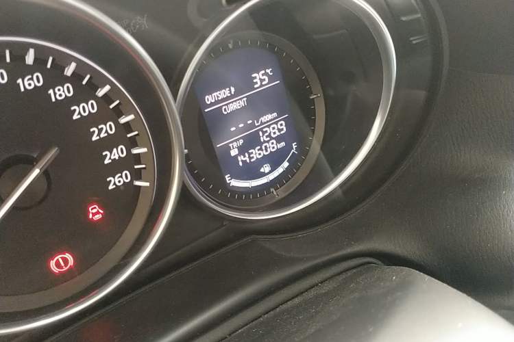 Used Mazda CX-5 2013 2.0L Automatic 4x4 Prestige Edition Odometer Close Up