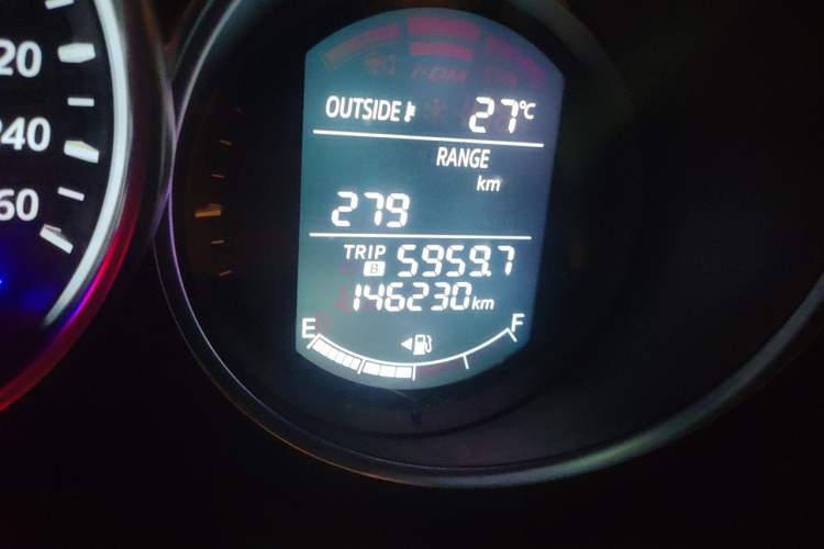 Used Mazda CX-5 2013 2.0L Manual Two-Wheel Drive Comfort Version Odometer Close Up
