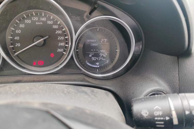 Used Mazda CX-5 2013 2.0L Automatic Two-Wheel Drive Comfort Version Odometer Close Up