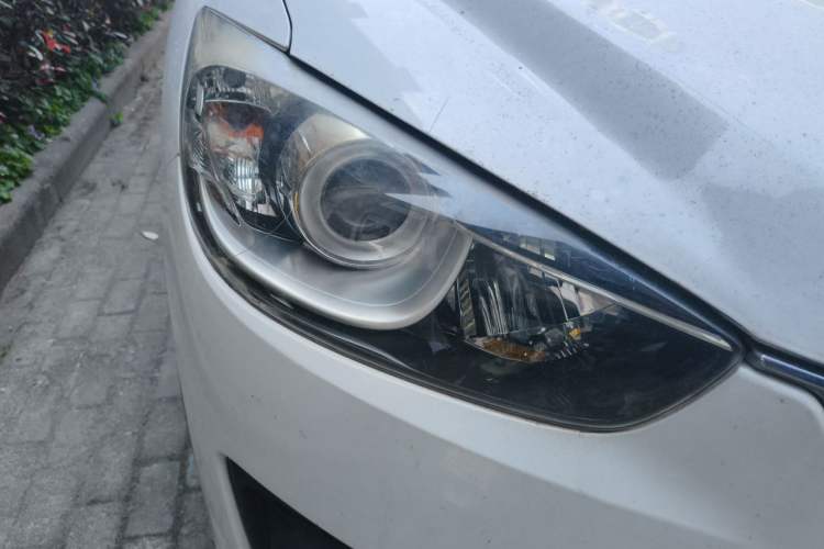Used Mazda CX-5 2013 2.0L Automatic Two-Wheel Drive Comfort Version Right Front Headlight