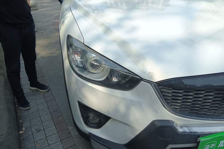 Used Mazda CX-5 2013 2.0L Automatic Two-Wheel Drive Comfort Version Right Front Headlight