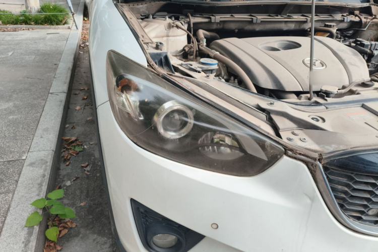 Used Mazda CX-5 2013 2.5L Automatic 4x4 Luxury Version Right Front Headlight