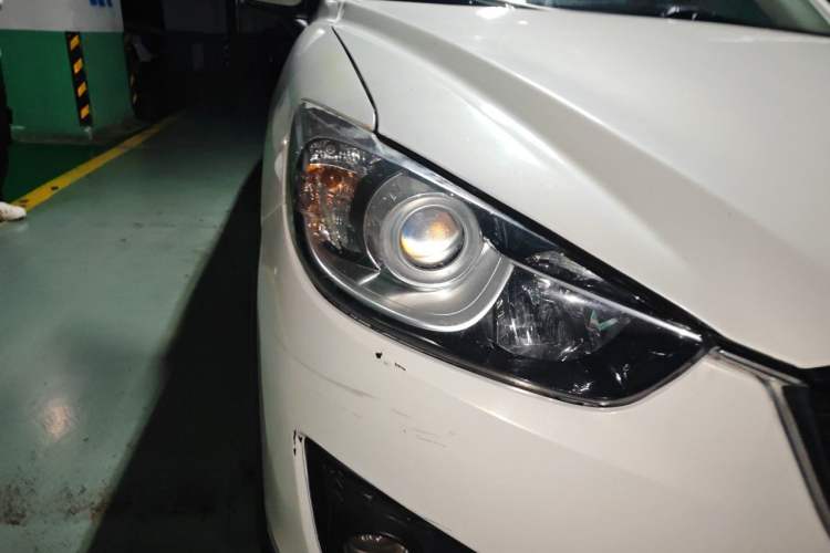 Used Mazda CX-5 2013 2.0L Automatic Two-Wheel Drive Comfort Version Right Front Headlight