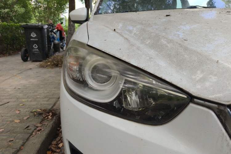 Used Mazda CX-5 2013 2.0L Manual Two-Wheel Drive Comfort Version Right Front Headlight