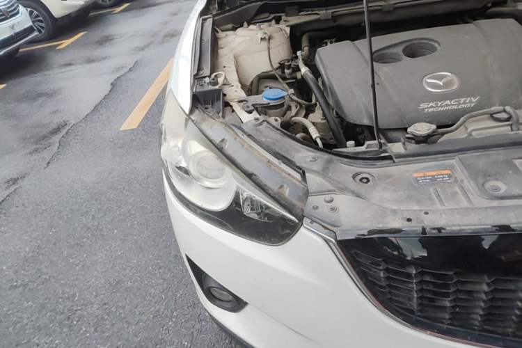 Used Mazda CX-5 2013 2.0L Automatic Two-Wheel Drive Comfort Version Right Front Headlight